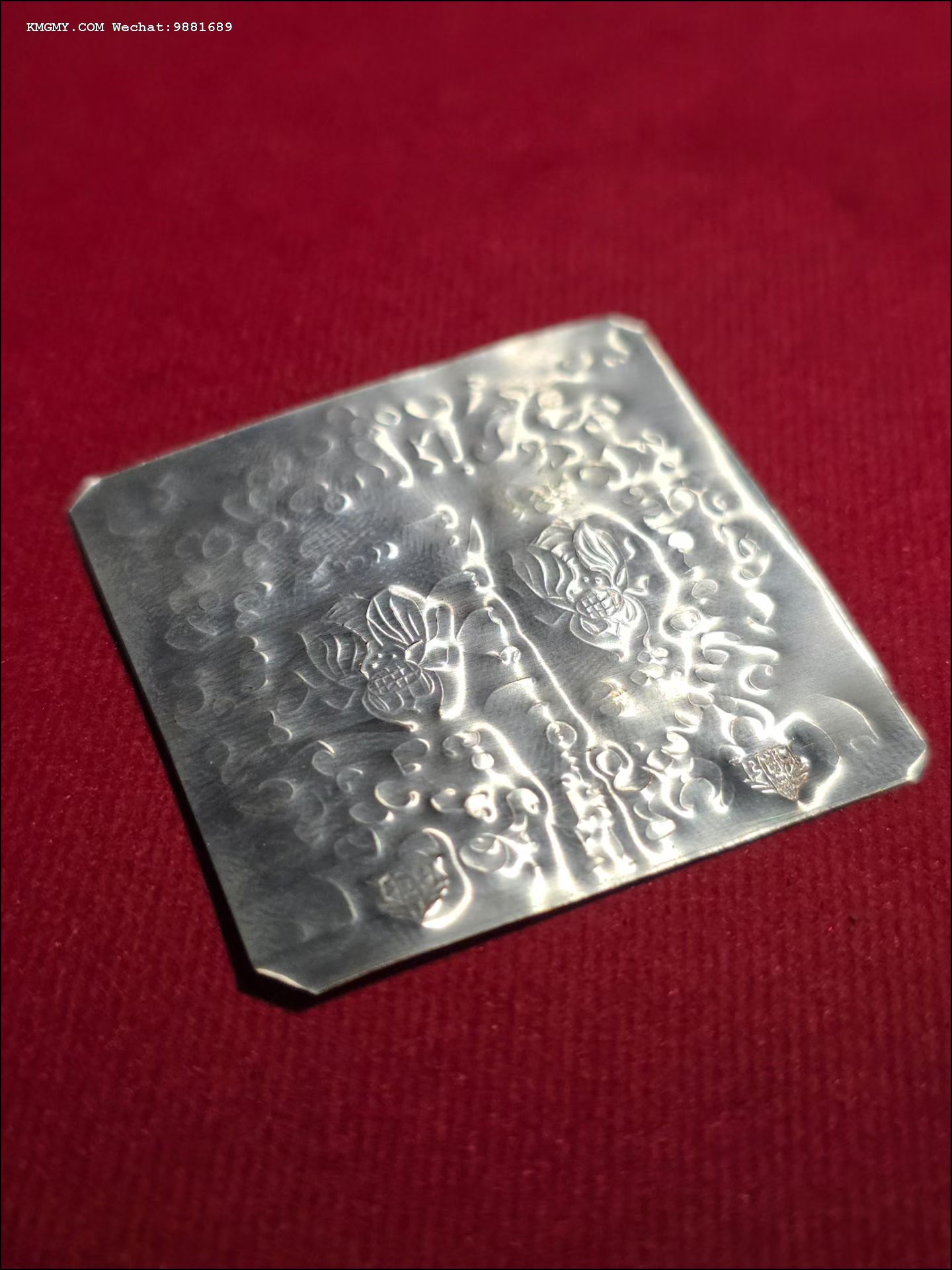 阿赞藕金苍蝇符片