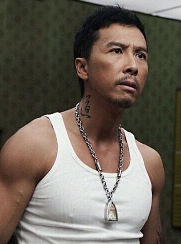 甄子丹带的是什么佛牌？