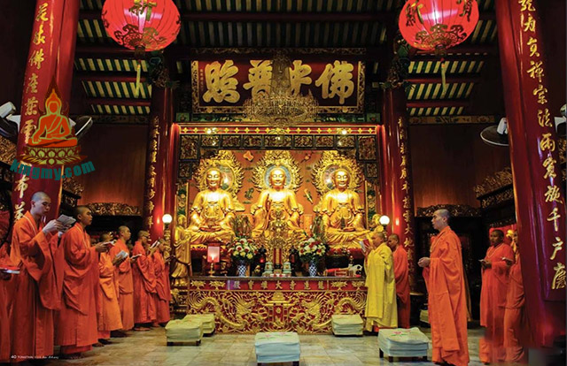 2020年泰国龙莲寺化太岁--今年犯太岁生肖